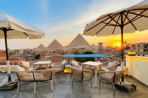 Pyravista pyramids view hotel
