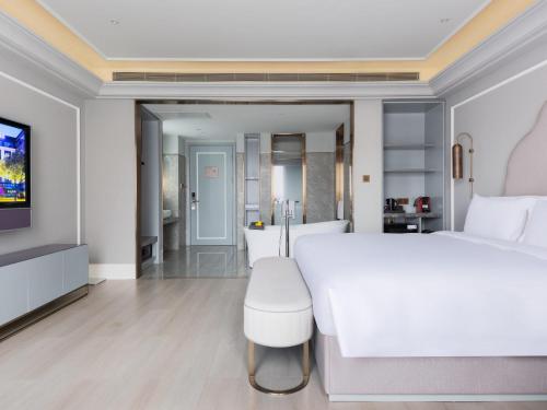 Mercure Xian Northにあるベッド