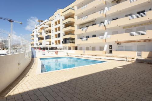 Golfinho - Sea view with pool by HD