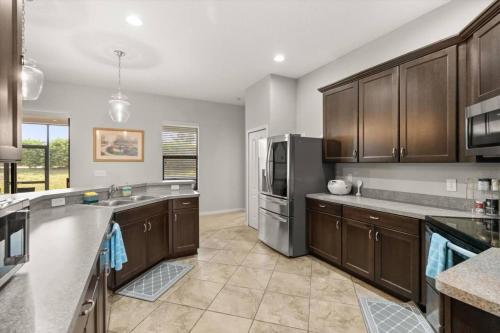 Gallery image of Family-Friendly 3BR Getaway Hot Tub Game Room Fun in Lake of the Hills