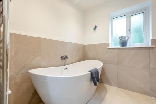 Un baño de 4 Bed in Llanigon oc-t33091