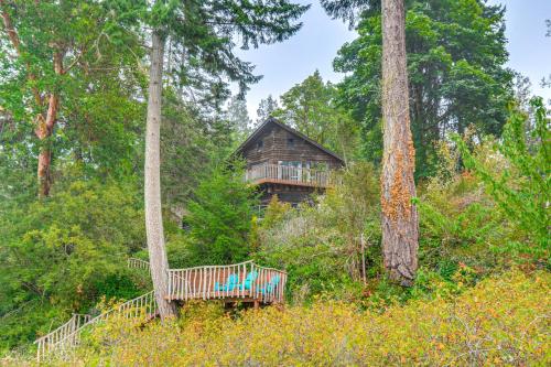 Κήπος έξω από το Waterfront Bainbridge Island Home Stunning Views!