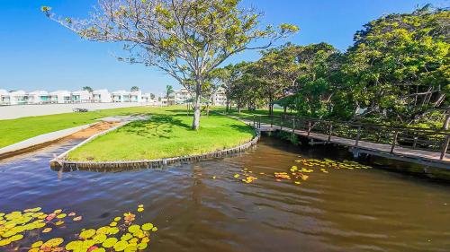 Gallery image of Beira do rio com píer e piscina in Barreirinhas