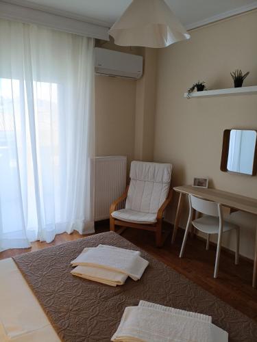a living room with a table and a table and chairs at Like at home in Perea