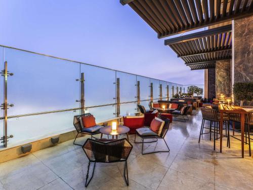 En balkon eller terrasse på Grand Plaza Mövenpick Media City