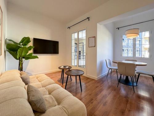 Foto Stay U-nique Apartments Balmes III 1