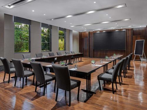 Zona business o sala de conferencias en Pullman Bandung Grand Central