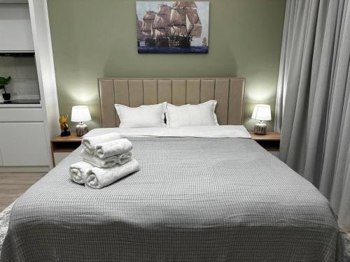 Letto o letti in una camera di Апарт-отель Urban Luxe Nest one B Sky-High Luxury