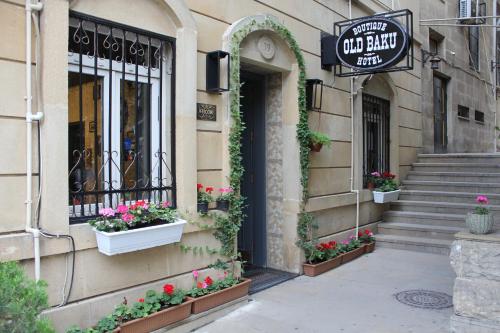 Facaden eller indgangen til Old Baku Boutique Hotel