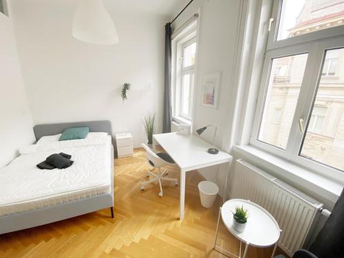 Modern, Bright, Spacious 3-Room-Apartment in a Nice Area of Vienna