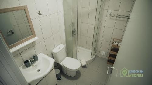 Foto Loft acolhedor com mezanine no centro de Angra 3