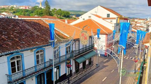 Foto Loft acolhedor com mezanine no centro de Angra 6