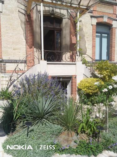 Κήπος έξω από το Villa des dames