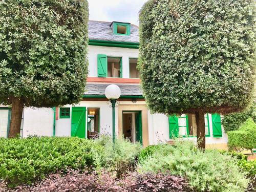 Covas Seabreeze Cottage