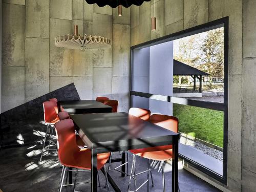 Гостиная зона в Ibis Annecy - Cran-Gevrier