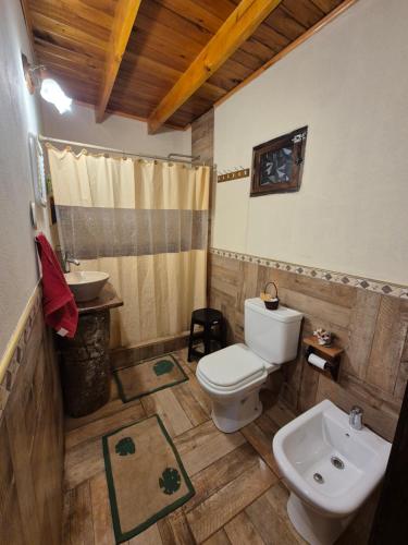 Bilik mandi di Cabaña Selva Misionera