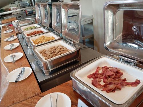 Mad på lejlighedshotellet eller i nærheden