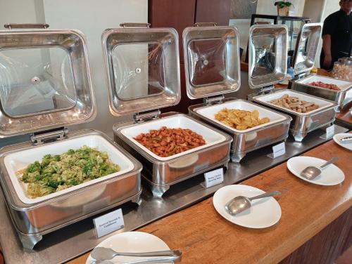 Mad på lejlighedshotellet eller i nærheden