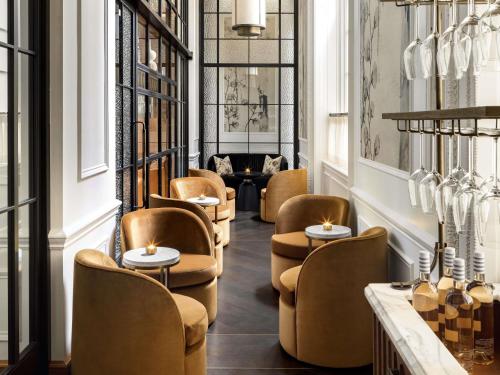 Posezení v ubytování Fairmont Olympic Hotel