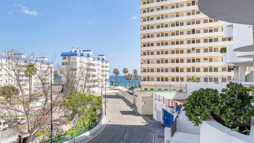 Sol y Playa Benalmádena junto al mar con parking y terraza