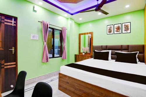Gallery image of Hotel O Madhyamgram Railway Station Formerly Dolphin in Muragācha