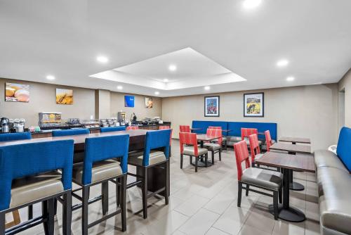 Χώρος καθιστικού στο Comfort Inn Chambersburg North