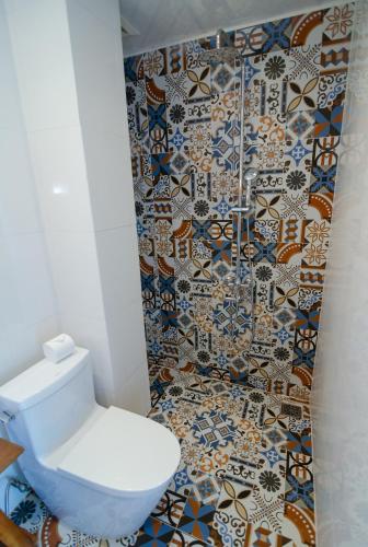 Un baño de Hotel De Condor