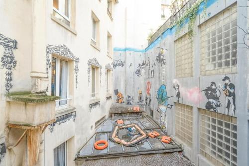 Walled off Hotel Paris