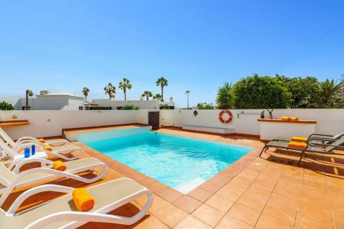 Villa Cielos by Villa Plus