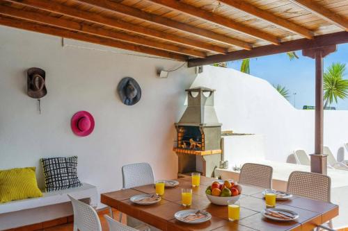 Villa Cielos by Villa Plus
