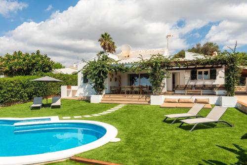 Gallery image of Villa Bini Uxuanne in Binibeca