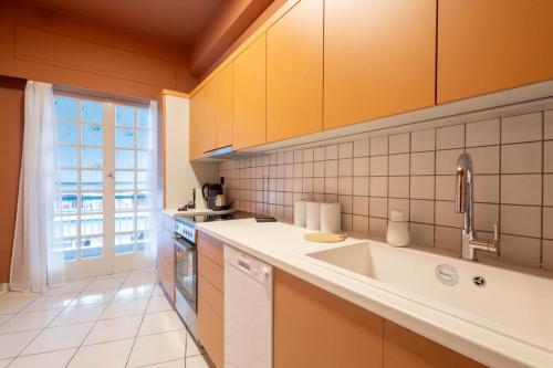 Acropolis Canvas-3BDR