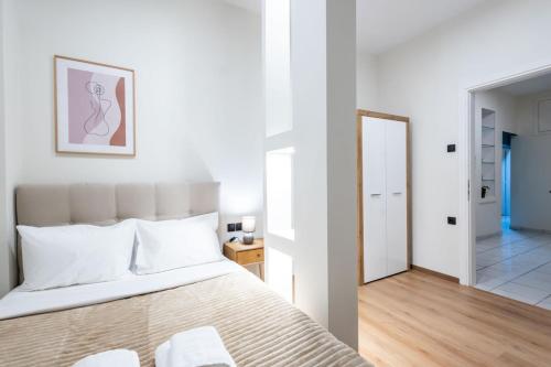 Acropolis Canvas-3BDR