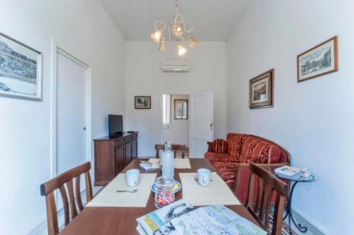 UNYCA - Spacious 2 bedroom Apartment in Florence