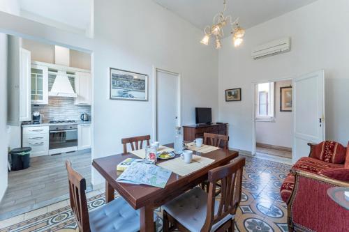 UNYCA - Spacious 2 bedroom Apartment in Florence
