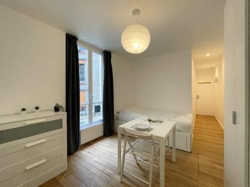 New 422 Suite Louis - Cosy Apartment Paris Center