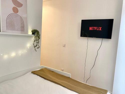 New 422 Suite Louis - Cosy Apartment Paris Center