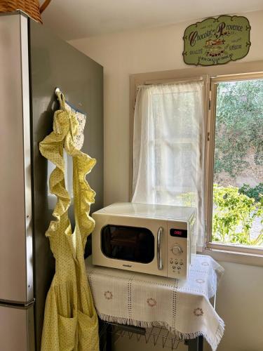 LaPetite Maison Abigail, Peaceful home in Avignon photo 25