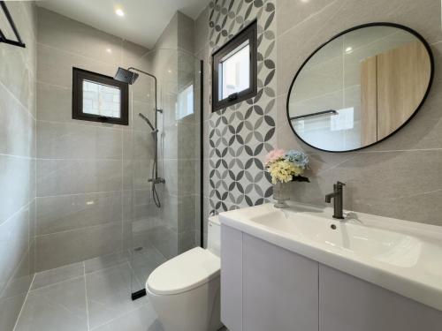 Et badeværelse på CityHouse - Nest Metro Thảo Điền