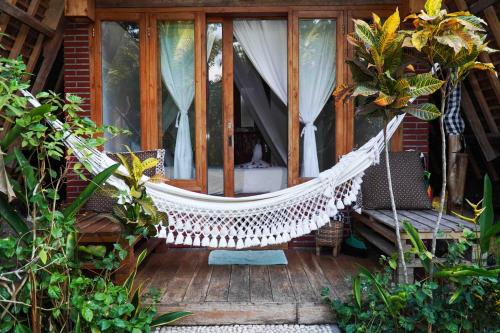 Сад в Lagoona Beach Bungalows - Eco Stay