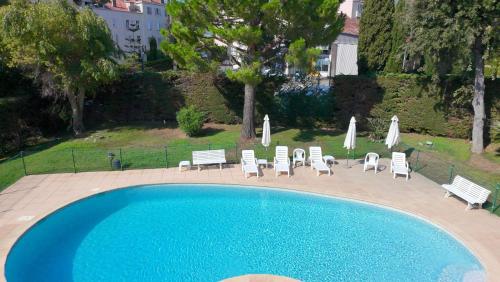 The Noailles - Lovely flat with swimming pool five minutes from the beach