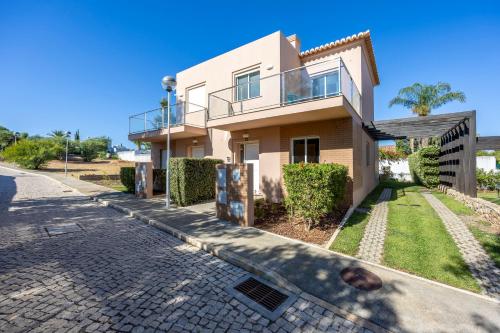 Casa do Lobo - 2 BR villa in Carvoeiro - Pool & Private Parking