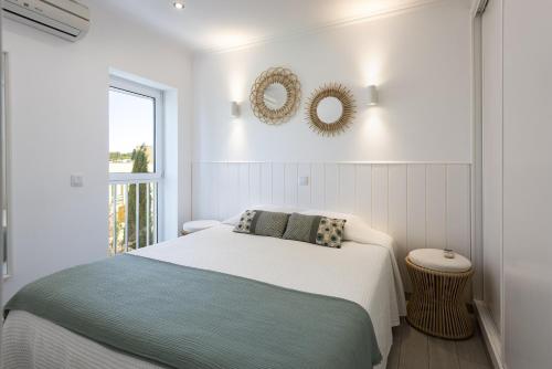 Moura One - Condominium with pool by HD