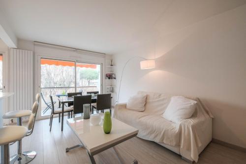 Wonderful 1 bedroom 3 min walk to the Croisette!