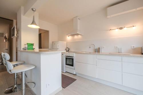 Wonderful 1 bedroom 3 min walk to the Croisette!