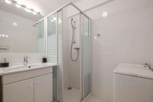Wonderful 1 bedroom 3 min walk to the Croisette!