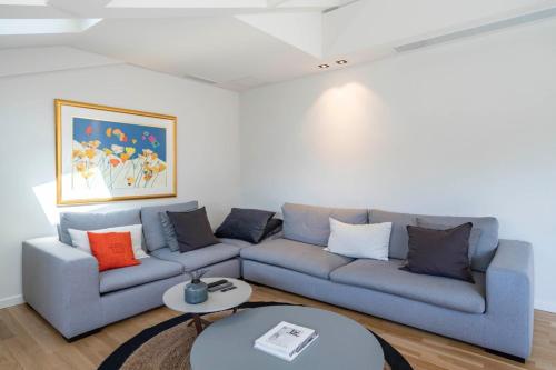 Magnificent duplex close to Carlton