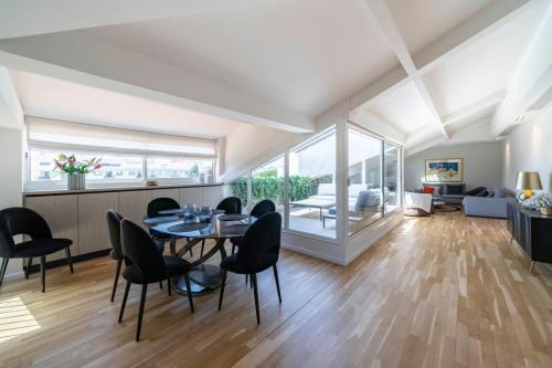 Magnificent duplex close to Carlton