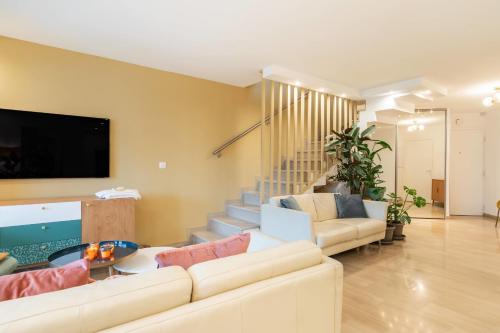 Beautiful two bedroom duplex apartment