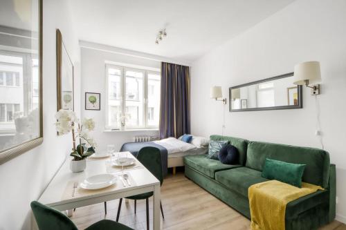 Χώρος καθιστικού στο Unit Airport MiniApartments Bitwy Warszawskiej Warszawa